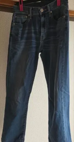 ブルーストレートデニムパンツ　しまむら