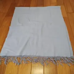 アクリル製薄い青ストール フリンジ付き