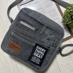 Item thumbnail for item 7eed5e5c-9395-445b-8c03-b34821d9235f