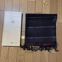 新品三越製 黒と赤のシルクメンズ ストライプマフラー