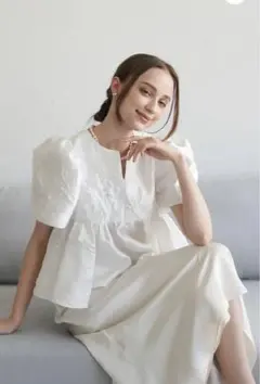 Acka. drape volume tops ホワイト - メルカリ