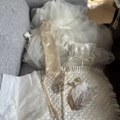 ウェディング　ベール　リングピロー　アクセサリー　グローブ　ヘアパーツブートニア