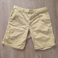 ユニクロ メンズ チノショートパンツ Mサイズ マスタードのサムネイル