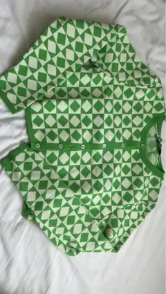 ZARA 緑 ダイヤモンドパターン カーディガン