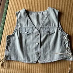 ノースリーブベスト ボタン付き