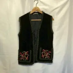 Item thumbnail for item 883d9fcd-8a12-4801-bc9d-625f51ecc43b