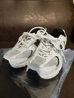 New Balance MR530EWB 23cm ホワイト ブラック