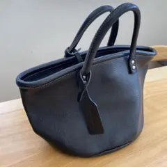 バケツトートバッグ　本革ブラック