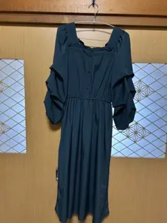 r-p-s ダークグリーン ワンピースのサムネイル