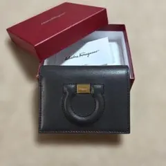 Salvatore Ferragamo 二つ折り財布 ガンチーニのサムネイル
