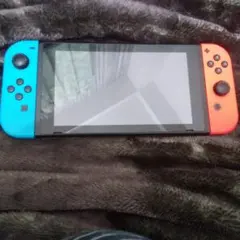 Nintendo Switch 本体 青と赤