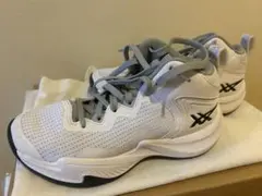 ASICS NOVASURGE バスケットシューズ 22.5cm