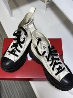 CONVERSE Chuck Taylor ハイカット厚底スニーカー