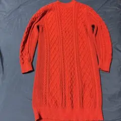 ユニクロ赤いケーブルニットワンピース140cm