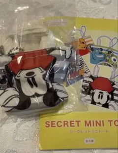 ディズニーストア シークレットミニトート ミッキーマウス