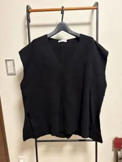 AMERICAN HOLIC ブラック Vネック　ニットベスト Mサイズ