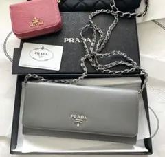 新品★PRADA★グレー★ショルダーバッグ★お財布バッグ★斜めがけ★クラッチ