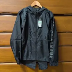 アンダーアーマー　シャカシャカアウター黒