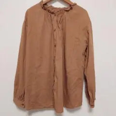 ブラウン フリル襟 長袖シャツ　ikka