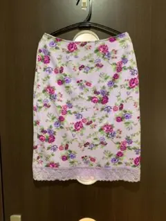 CECIL McBEE フラワーモチーフスカート　パープル