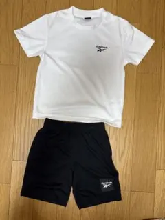 Reebok Tシャツ ショートパンツ セット 130cmのサムネイル
