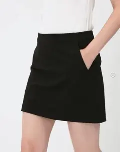 ユニクロ　スコート黒 M