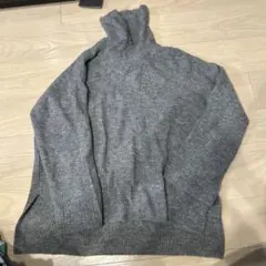 タートルネックセーター