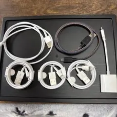 ライトニングケーブルとsdカードリーダー