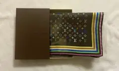 未使用！レア ルイヴィトン マルチカラーノアール シルク大判スカーフ カレ70