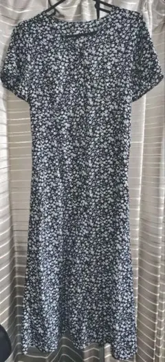 GU 花柄ワンピース