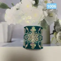 再販✨人気リボン❗️インド刺繍リボン　ポニーフック　グリーン×オーロラスパンコール