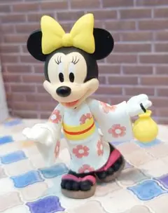 珍しい　浴衣　ミニーマウス　和服　フィギュア　ディズニー　ミッキー　好きに