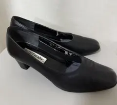 パンプス　ブラック　黒　冠婚葬祭　23.5