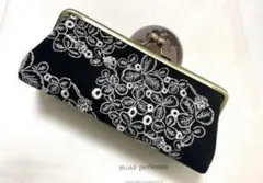 ⚮ミナペルホネンsometimes lucky レア 三角化粧ポーチm26