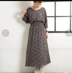 カスタネ　小花柄　ワンピース　ネイビー