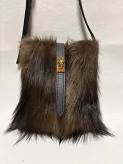 2026年最新】ヴィオラドーロ ファー バッグの人気アイテム - メルカリ