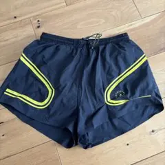 adidas by Stella McCartney 黒ショートパンツ