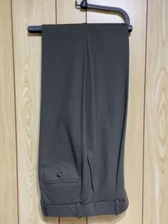 ユニクロ　タックワイドパンツ　M ダークグリーン
