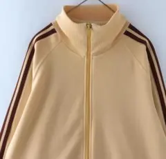 Item thumbnail for item 75bdd004-1551-44e8-9330-18fc3b43596e