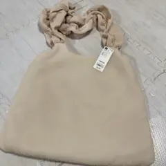 新品タグ付き　GU フリルバッグ　トートバッグ
