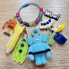No.45 じゃらじゃらキーホルダー♡The TOMODACHI！ - メルカリ