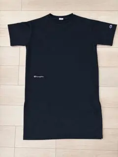 【美品】Champion チャンピオン 半袖 Tシャツ ワンピース　ブラックのサムネイル