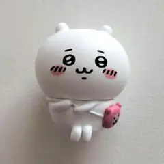 座るちいかわ　ちいかわ