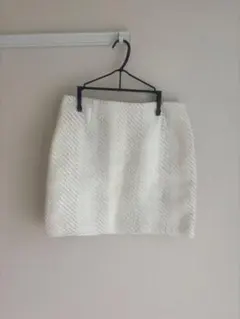 H&M ツイード調 タイトスカート ホワイト ミニ丈のサムネイル