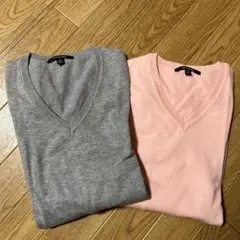 ユニクロ　Vネックニット 2点セット