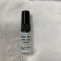 Van Cleef & Arpels ROSE ROUGE 香水サンプルのサムネイル