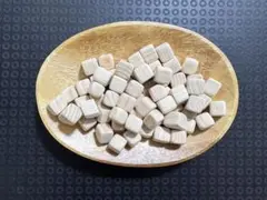 [미사용품/익명배송] 목그릇이 달린 편백나무 큐브 68개