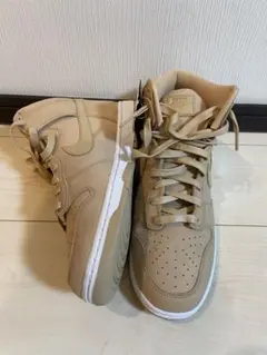 NIKEダンク ベージュ ハイカットスニーカー