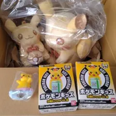 ピカチュウ　30周年記念　ぬいぐるみ　マスコット　ソフビ人形