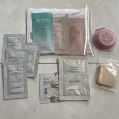 サンプル　ポール&ジョー11点　化粧水下地ファンデローションセット